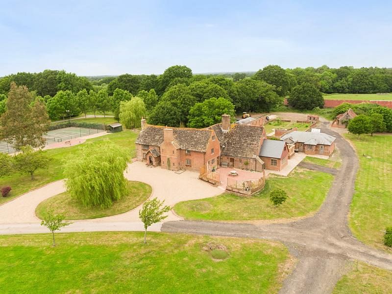 Historic country house with origins in the eleventh century, Shipley